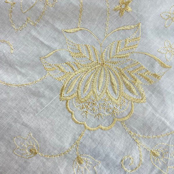 Batista Bordada Golden [product.brand] 4 - Tejidos Yasmina 