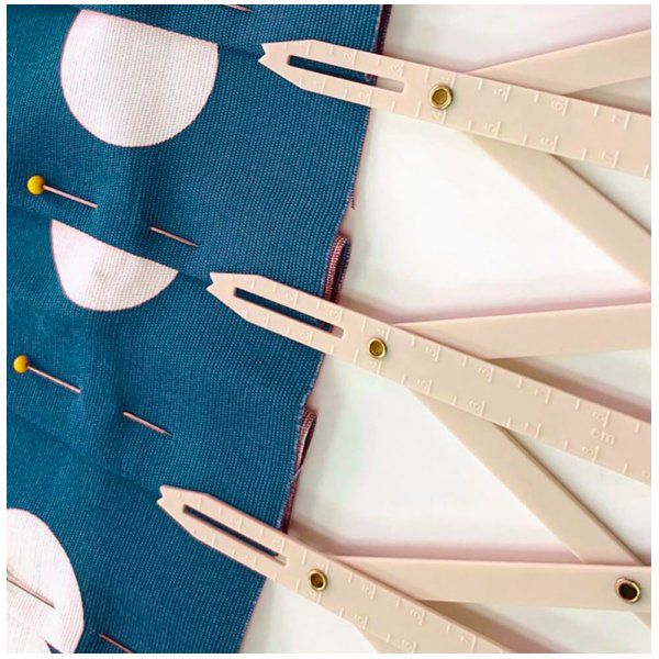 Calibrador De Costura Expandible - Hemline Hemline 2 - Tejidos Yasmina 