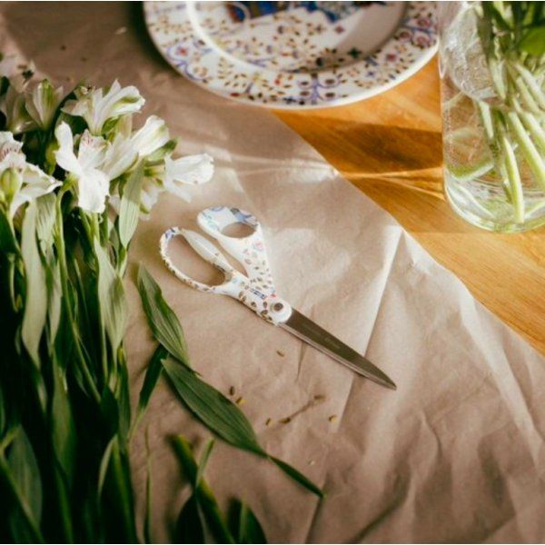 Tijeras Taika Blanco 21 cm - Fiskars X Iittala Fiskars 6 - Tejidos Yasmina 