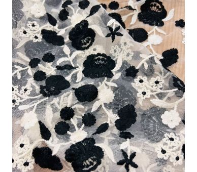 Tul Bordado Love Negro [product.brand] 3 - Tejidos Yasmina 