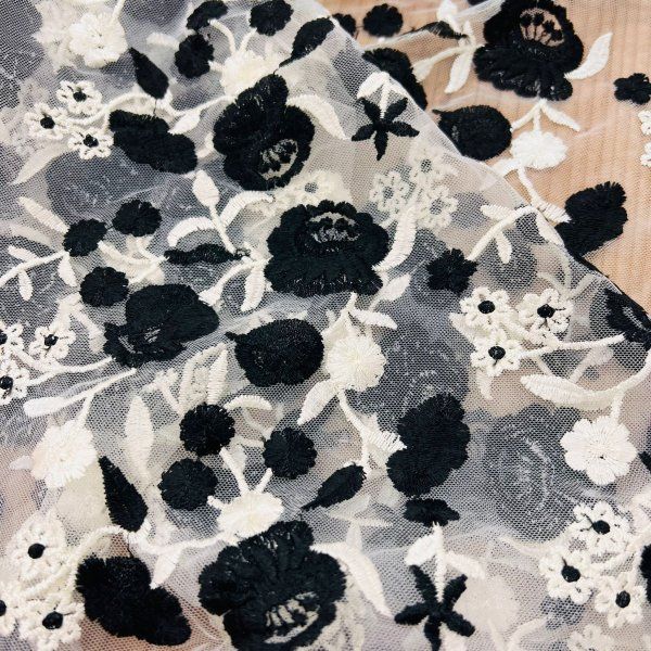 Tul Bordado Love Negro [product.brand] 3 - Tejidos Yasmina 