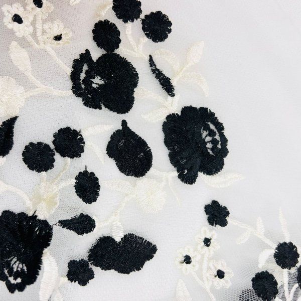 Tul Bordado Love Negro [product.brand] 7 - Tejidos Yasmina 