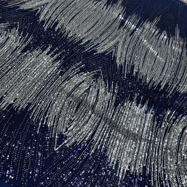 tejido-pedreria-lentejuelas-plateadas-tul-azul-marino.jpg