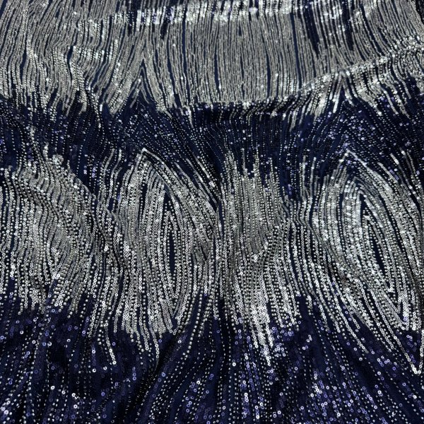tejido-pedreria-lentejuelas-plateadas-tul-azul-marino.jpg