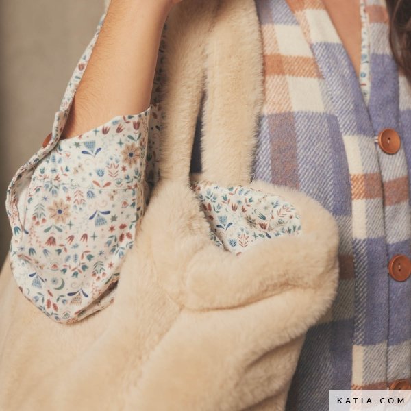 Tela Viyela Algodón Floral Katia Fabrics – Tejido Suave y Cálido para Mujer, Infantil y Bebé Katia Fabrics 4 - Tejidos Yasmina 